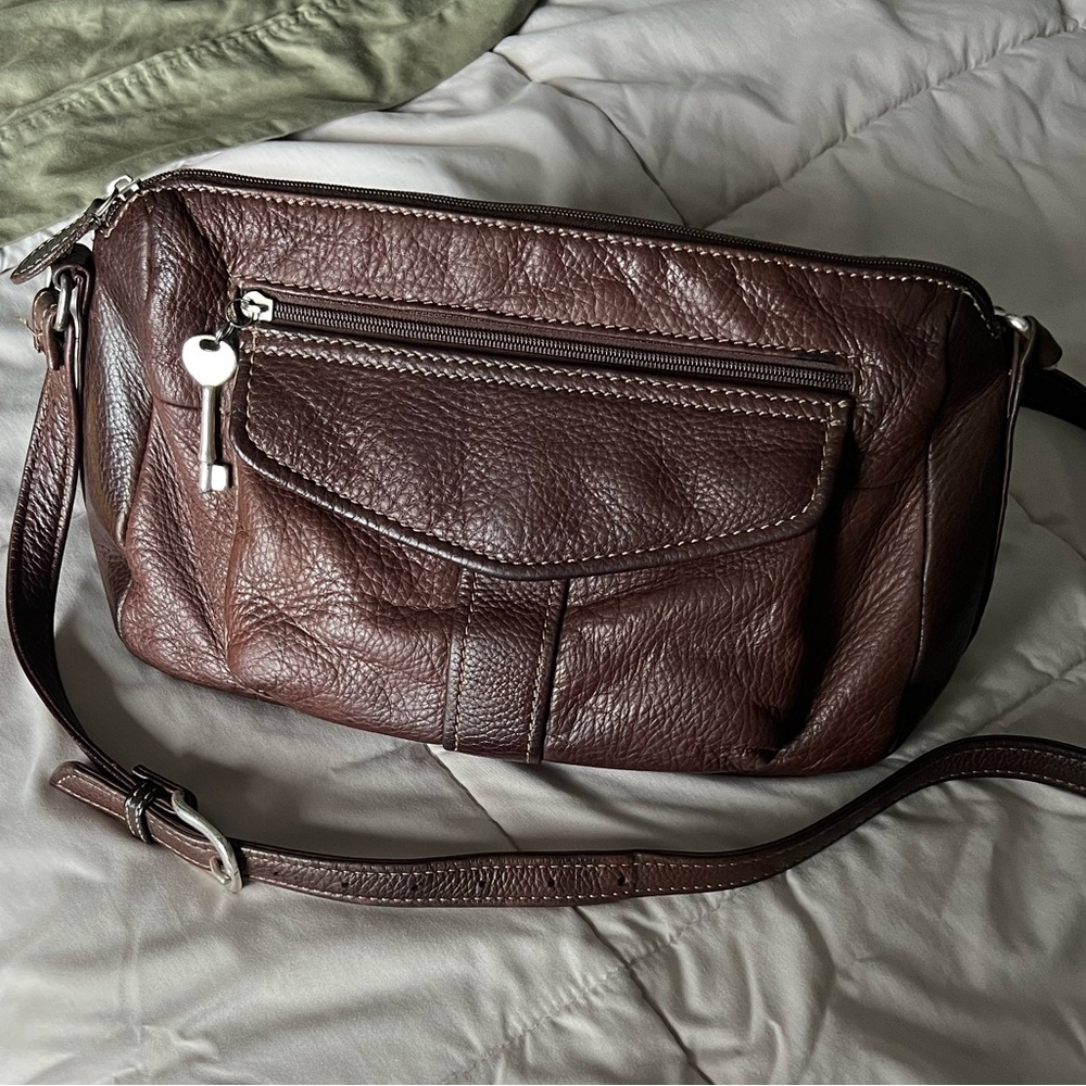 MAKE AN OFFER - FOSSIL Brown Leather Cargo Crossbody Bag